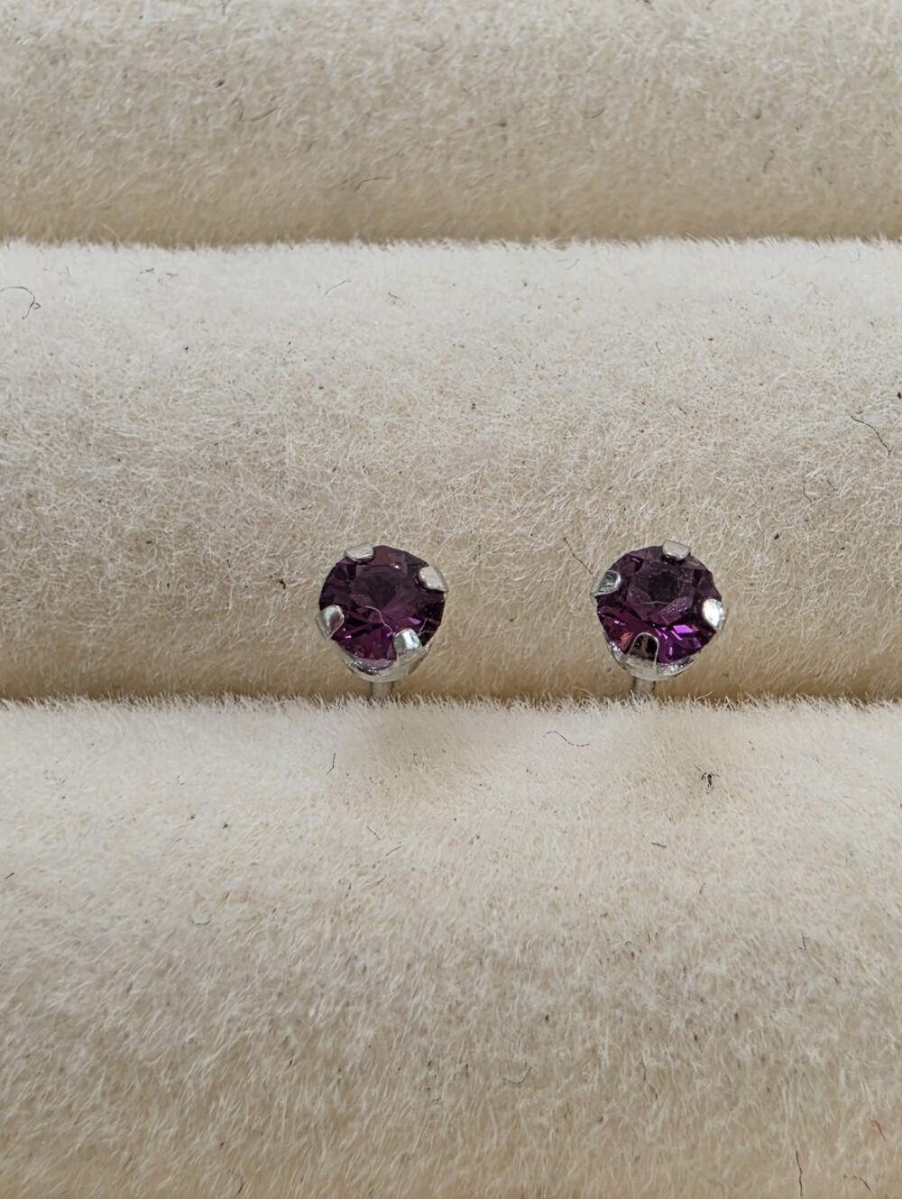 Studex 585 14K White Gold Purple Crystal Solitaire Stud Earrings • 0.25g